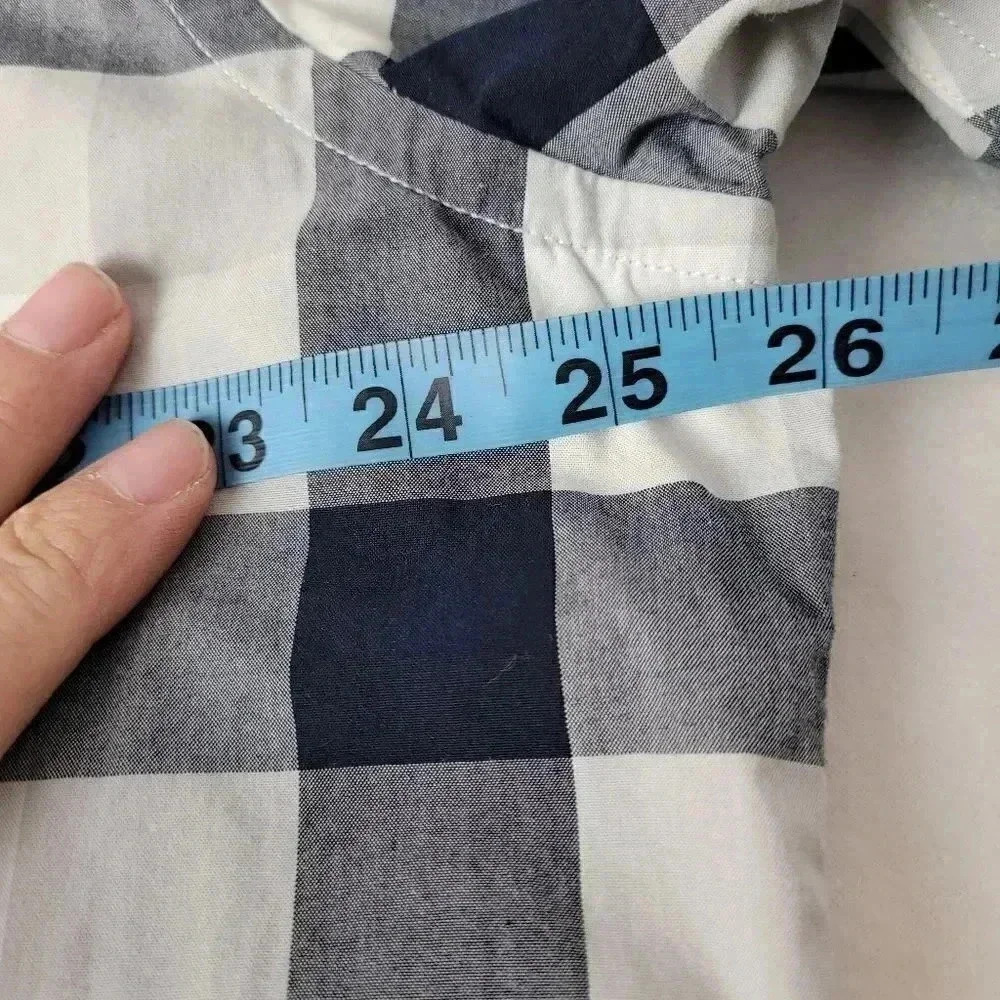 ♥Banana republic button down shirt‎ - Picture 8 of 9
